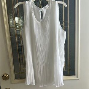 Calvin Klein Women's White Sleeveless Top